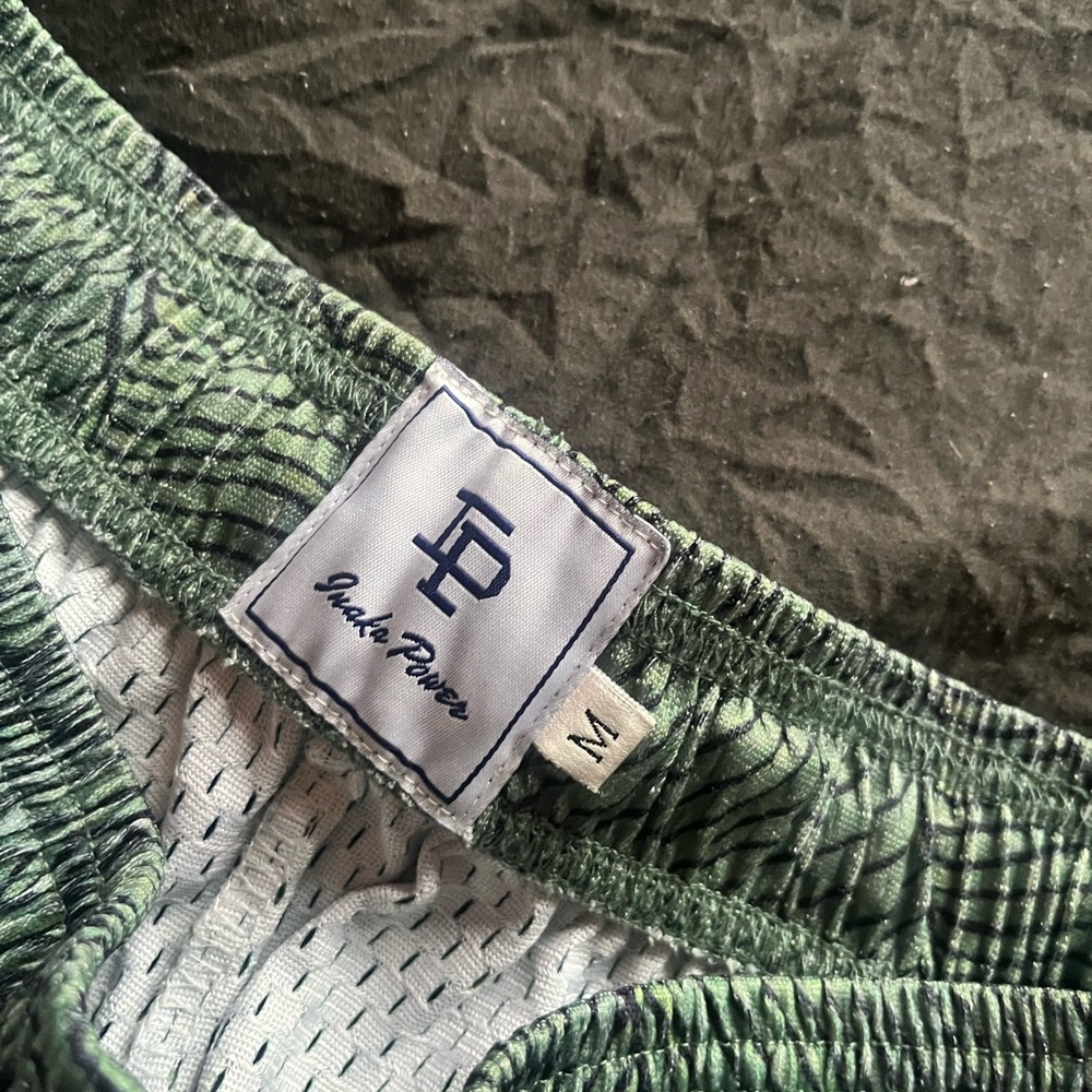 Green Patterned Shorts With Logo - image 3